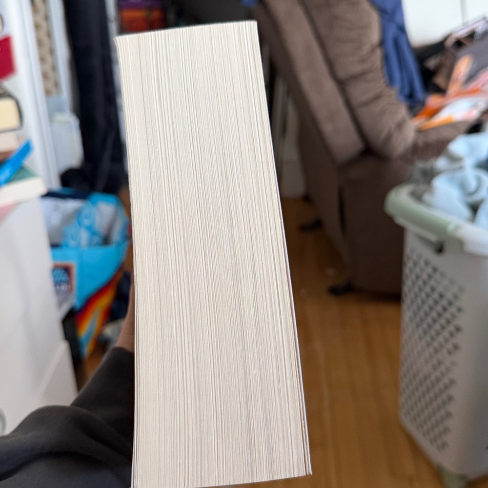 Sarah J. Maas - Crescent City (Red & Gold) - Picture 2 of 4